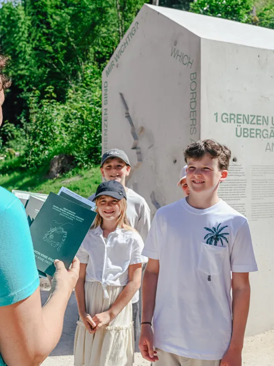 Kinder bei Führung Fort Kniepass