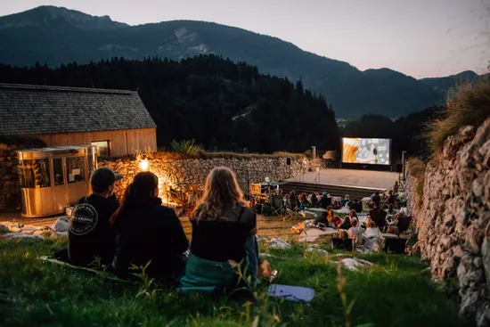 Sommerkino_Fort_Kniepass_2025__c__Lisa_Staudinger_Photography__Urheber_Salzburger_Saalachtal_Tourismus__78_.jpg
